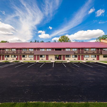 Red Roof Inn Cincinnati Northeast - Blue Ash Exteriör bild