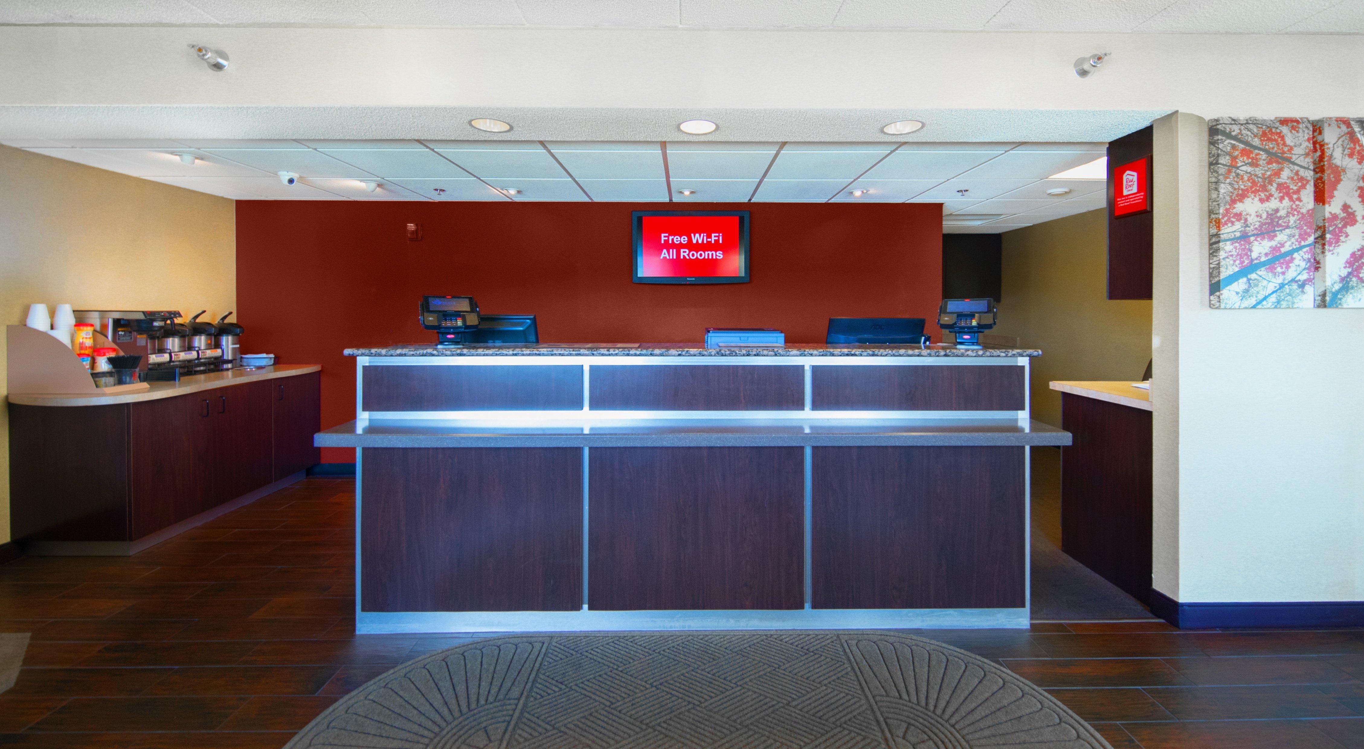 Red Roof Inn Cincinnati Northeast - Blue Ash Exteriör bild