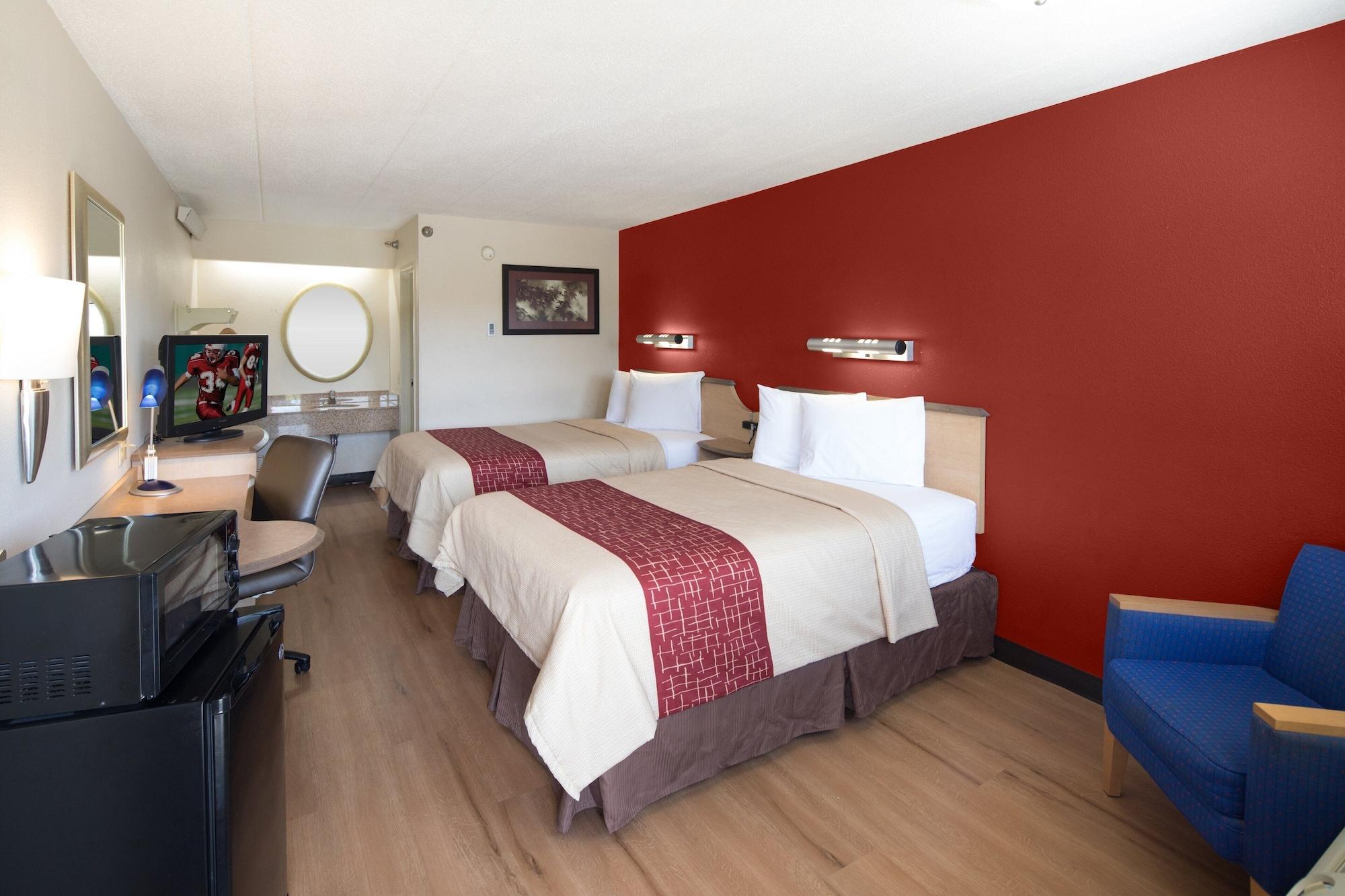 Red Roof Inn Cincinnati Northeast - Blue Ash Exteriör bild