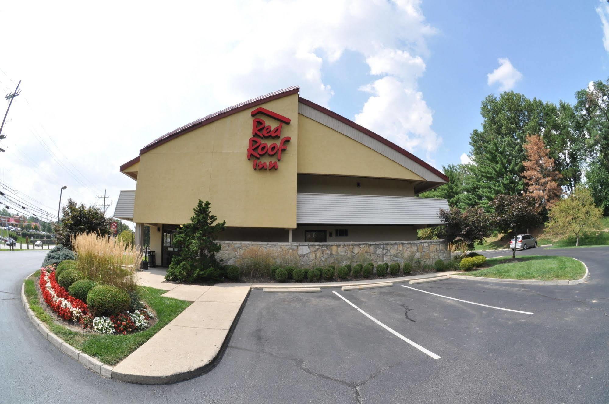 Red Roof Inn Cincinnati Northeast - Blue Ash Exteriör bild